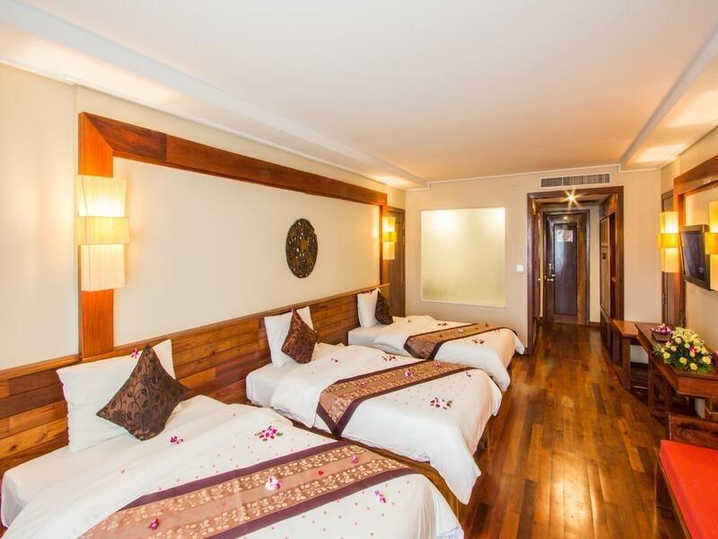 Royal Empire Premium Hotel Сием Реап Екстериор снимка