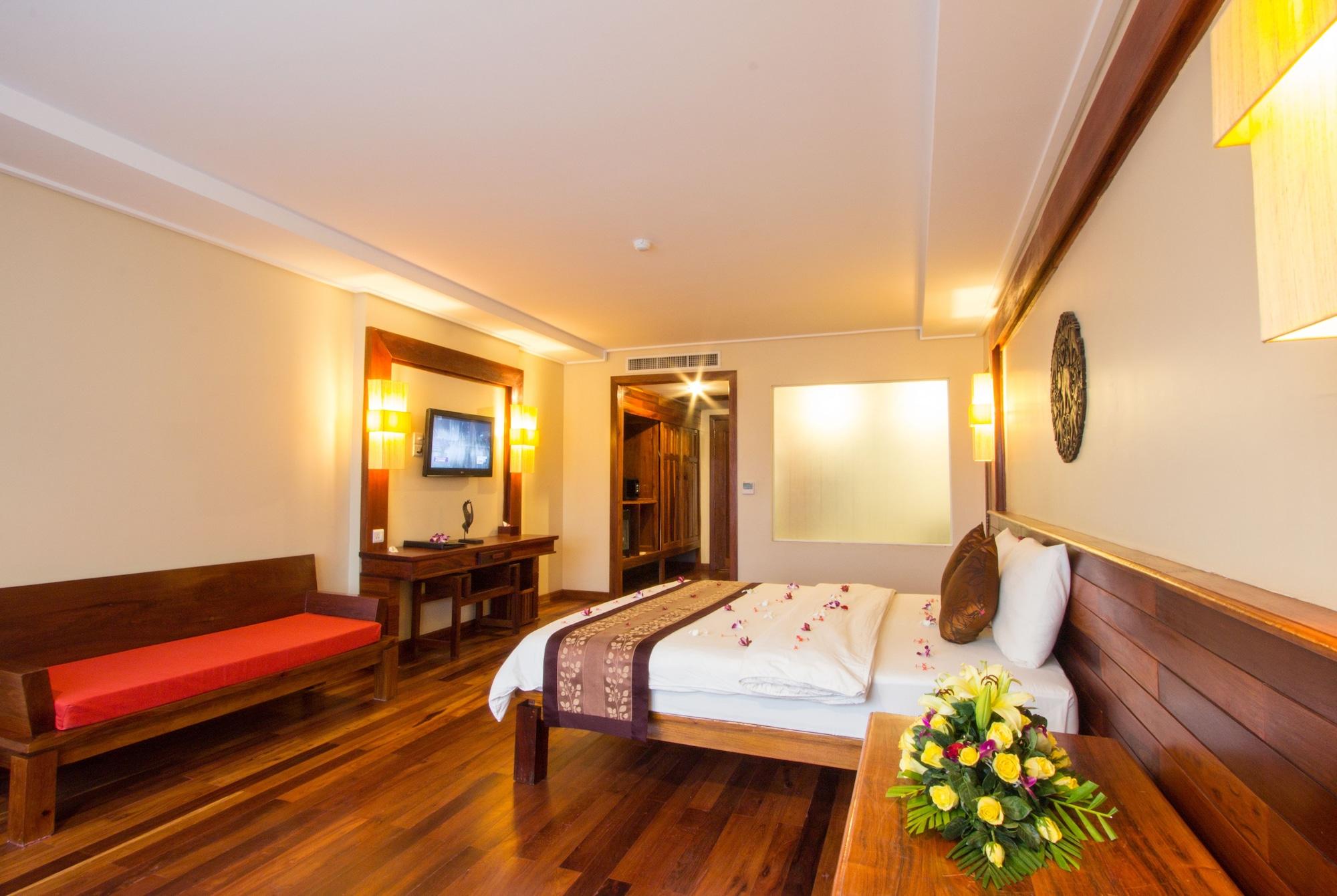 Royal Empire Premium Hotel Сием Реап Екстериор снимка