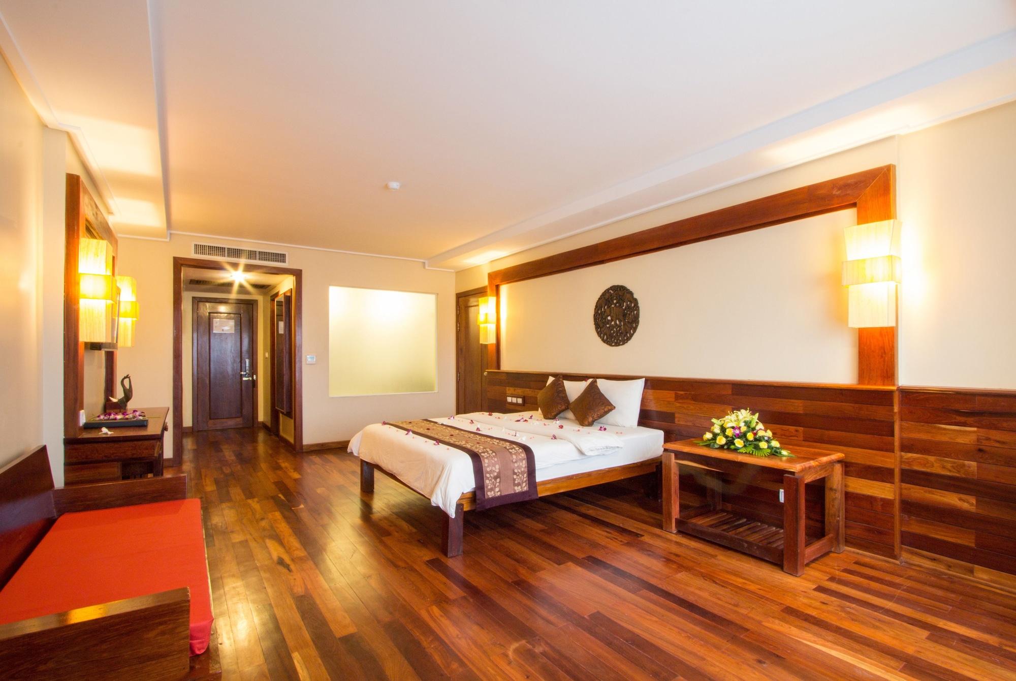 Royal Empire Premium Hotel Сием Реап Екстериор снимка
